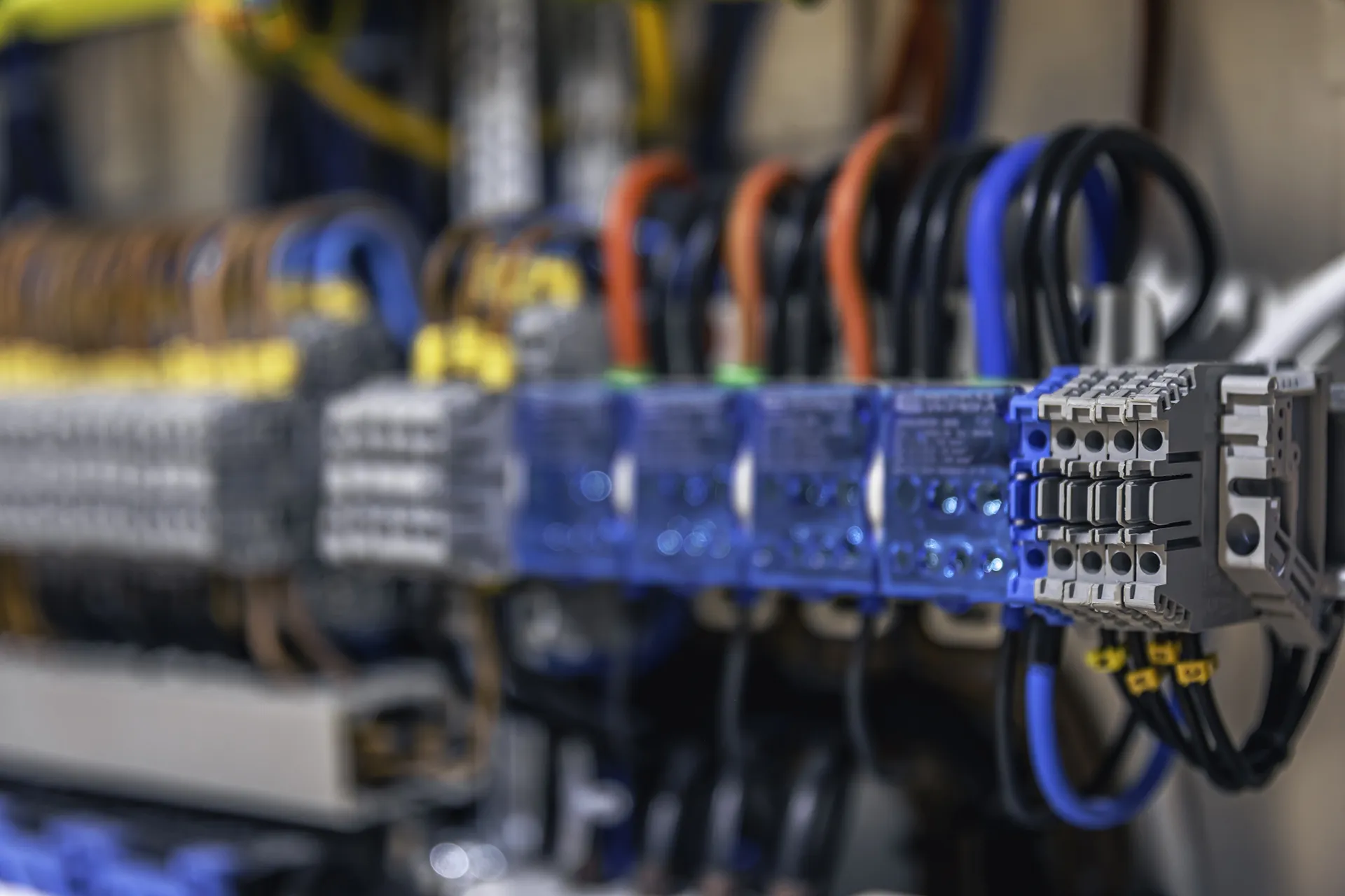 elektrik-elektronik-hizmetlerimiz_1920_1280